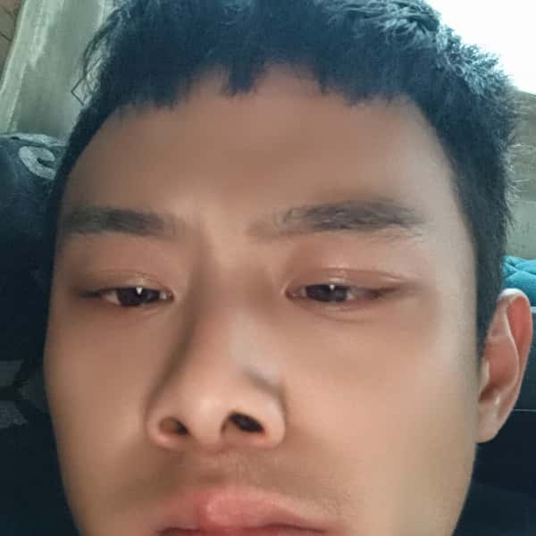 湖北23岁单身帅哥真诚找对象-绵阳征婚相亲网