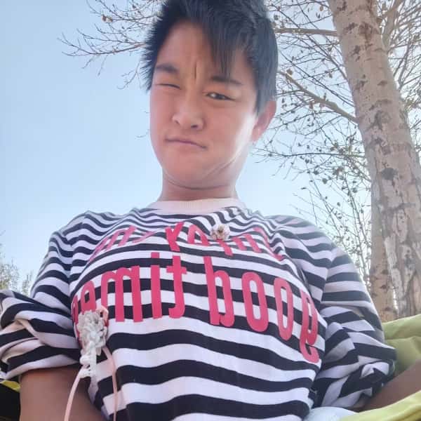 内蒙古23岁单身美女真诚找对象-绵阳征婚相亲网